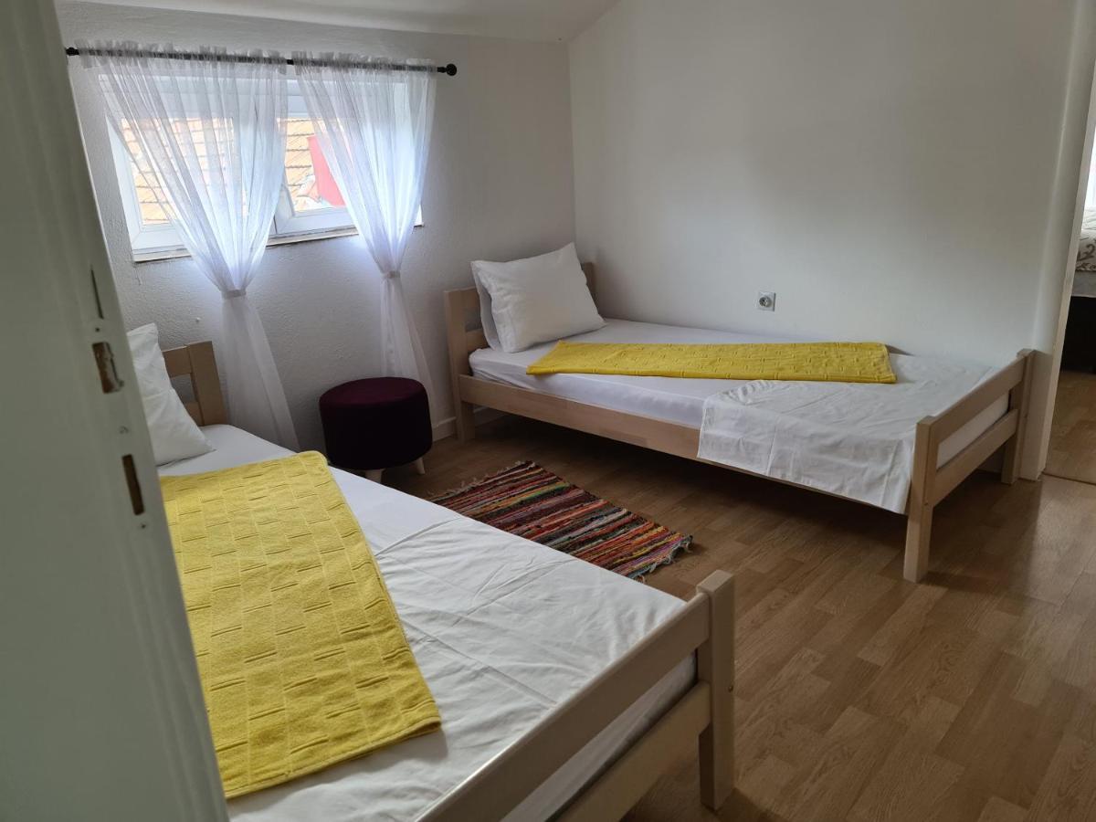 Js Apartmani Niksic Exterior photo