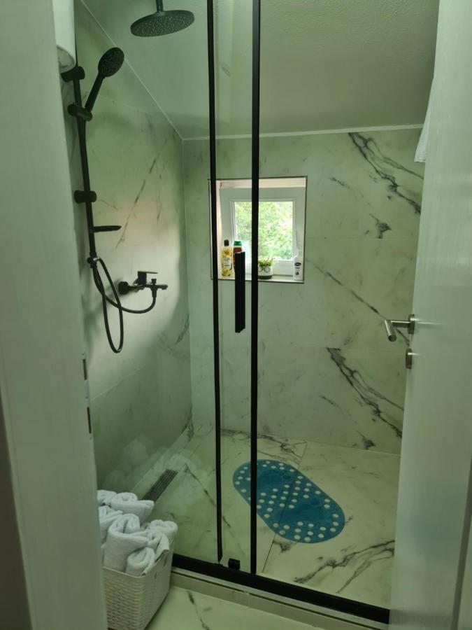 Js Apartmani Niksic Exterior photo